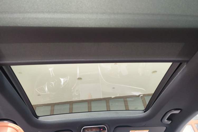 Used Mercedes-Benz GLC 2026 GLC 260 L 4MATIC Dynamic Model Headliner