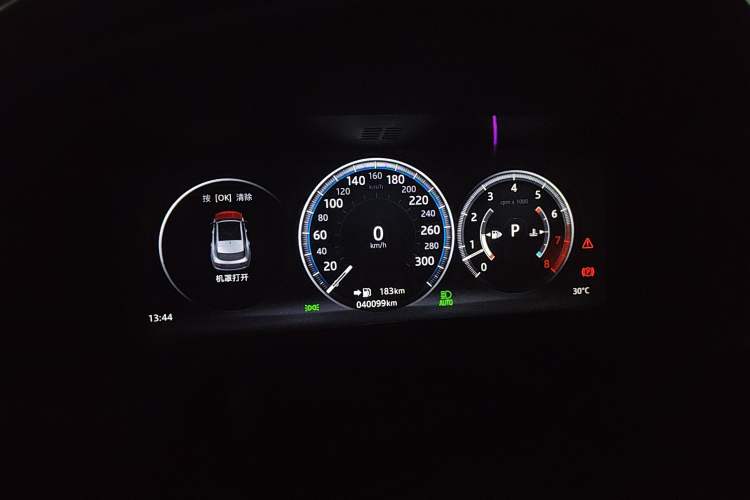 Used Jaguar F-PACE 2016 3.0 SC Four-Wheel Drive S High-Performance First-Edition Limited Model