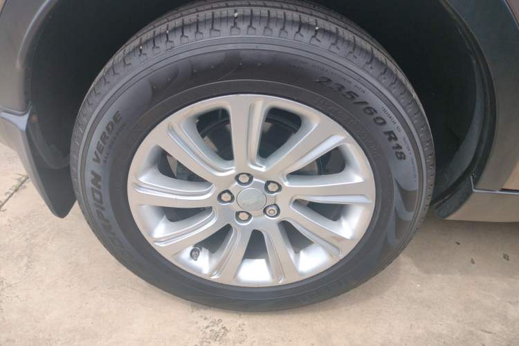 Used Land Rover Discovery Sport 2017 2.0T SE
