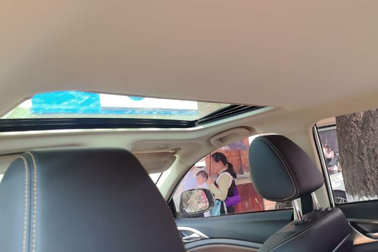 Used BYD Song New Energy 2017 Song DM 1.5TID All-Wheel Drive Luxury Model
