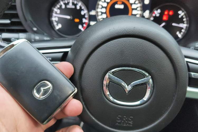 Used Mazda 3 Axela 2020 2.0L Automatic Zhiya Edition Vehicle Key