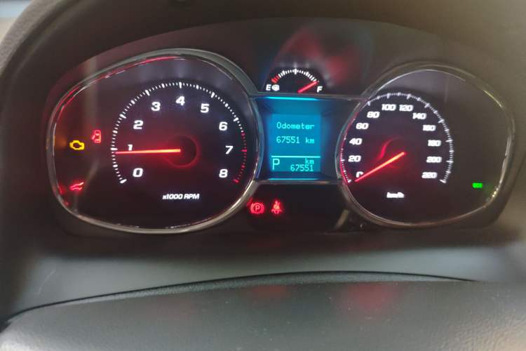 Used Chevrolet Captiva 2015 2.4L Two-Wheel Drive Urban Version 5 Seats
