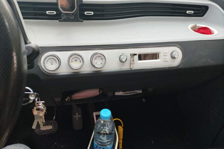 Used Wuling Hongguang MINIEV 2022 Macaron Premium Model – Lithium Iron Phosphate
