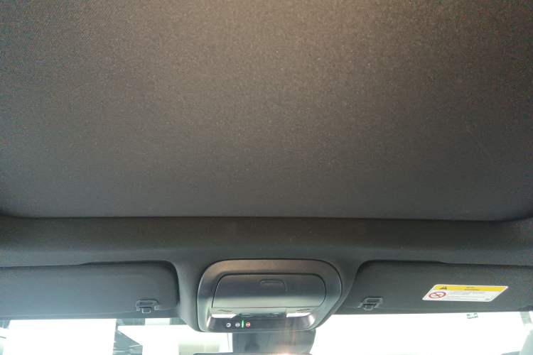 Used Cadillac XT4 2023 28T Two-Wheel-Drive Luxury Version
