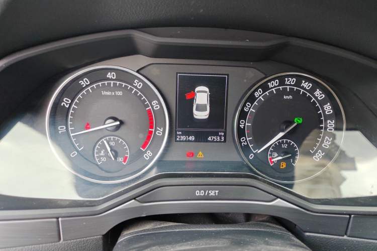 Used Skoda Superb 2016 TSI330 DSG Innovation Edition Instrument Cluster