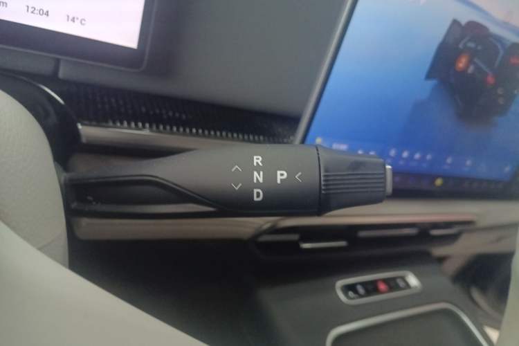 Used VOYAH Dream 2025 PHEV Four-Wheel-Drive Flagship Kunpeng Edition