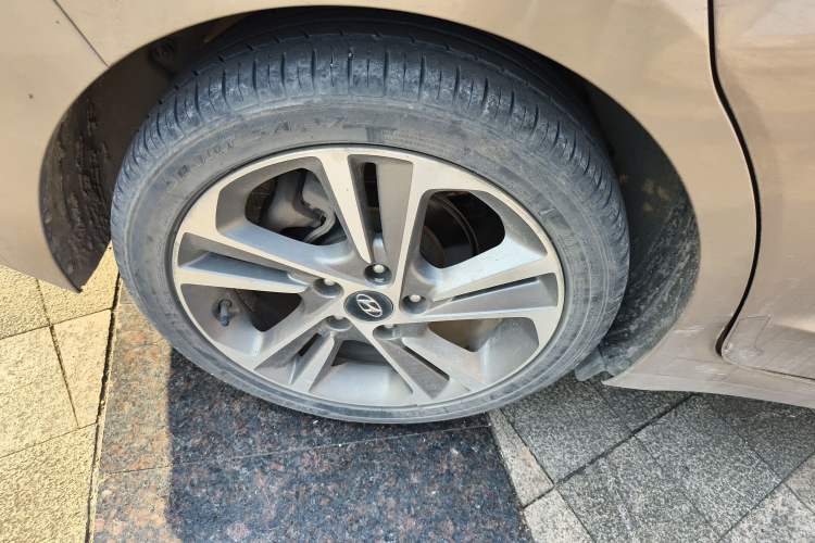 Used Hyundai Elantra (6th Generation / Lingdong) 2016 1.6L Automatic ZhiXuan – Elite Version Right Rear Wheel Hub