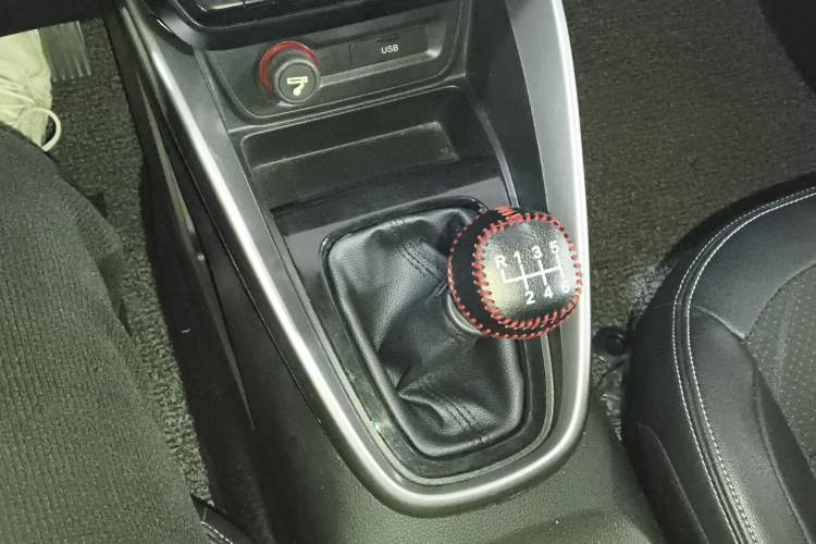 Used Baojun 510 2017 1.5L Manual Fashion Model