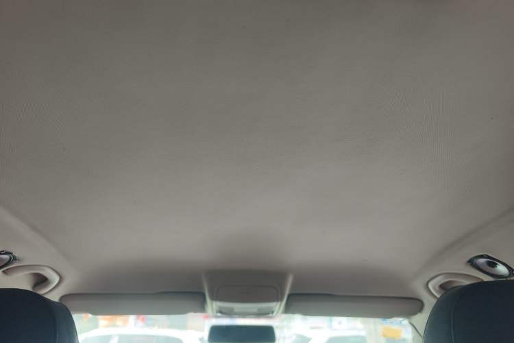 Used Volkswagen Tiguan 2010 1.8 TSI Manual Two-Wheel Drive Urban Edition
