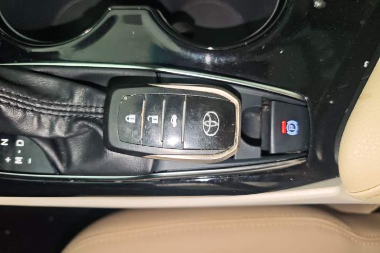 Used Toyota Camry 2019 2.0E Elite Edition China VI Standard Interior 1