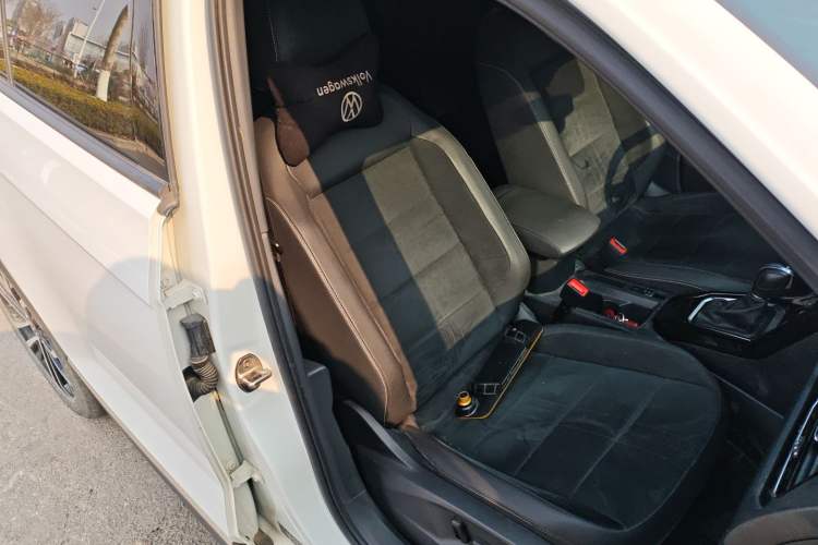 Used Volkswagen T-ROC 2021 Revised Version 280TSI DSG Two-Wheel Drive Luxury Smart Connectivity Edition