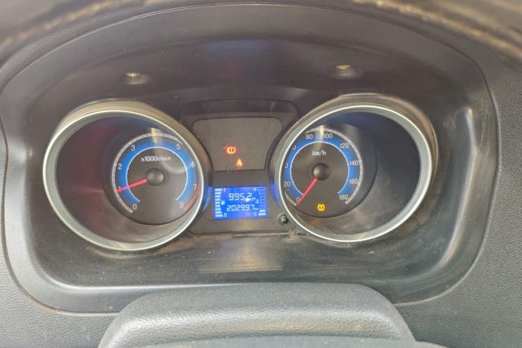 Used CHANGAN KAICHENG Ruixing M60 2020 1.5L Standard Version China VI 6-Seater DAM15KR Instrument Cluster