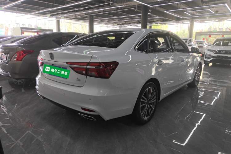 Used Roewe i6 2020 PLUS 1.6L CVT 4G Connected Glory Flagship Edition
