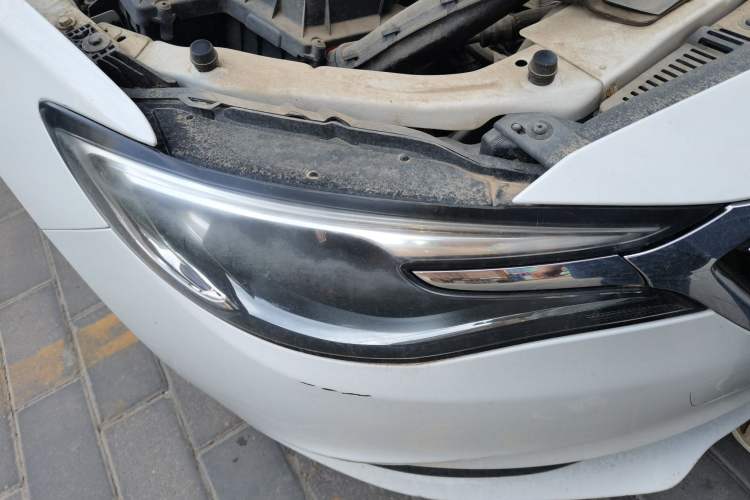 Used Buick Excelle GX 2019 18T Automatic Connected Elite Model China V Standard Right Front Headlight