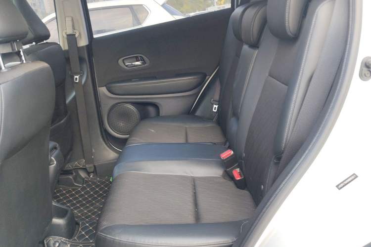 Used Honda Vezel 2020 1.5L CVT Pioneer Edition
