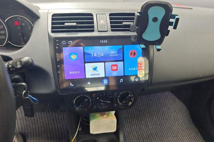 Used Suzuki Swift 2016 1.5L Automatic Fashionable Coolplay Edition Audio And AC Panel