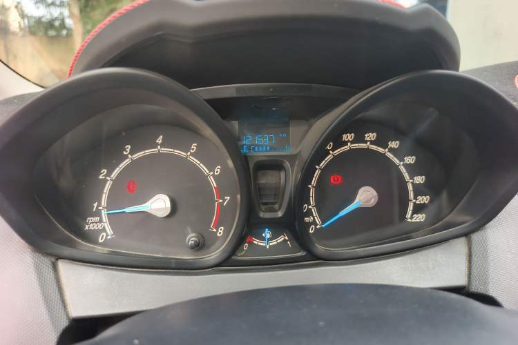 Used Ford Fiesta 2013 Sedan 1.5L Manual Fashion Edition
