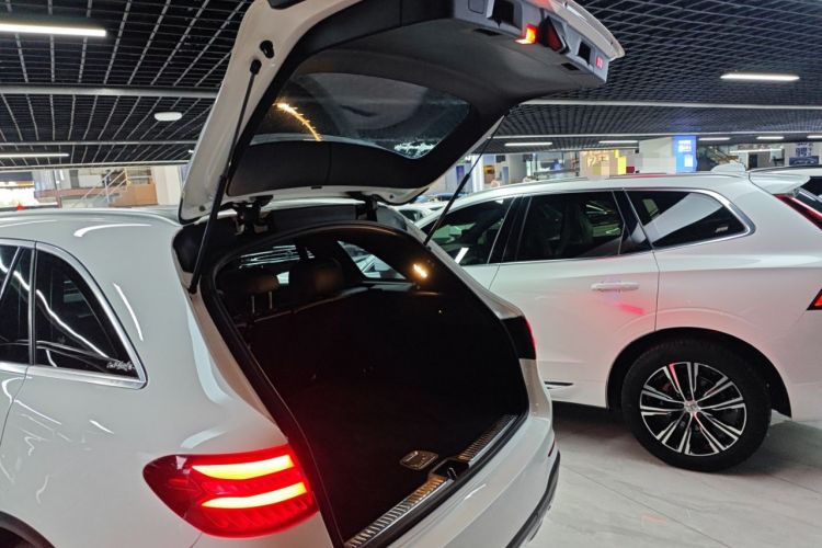 Used Mercedes-Benz GLC 2019 Facelift GLC 260 L 4MATIC Luxury Model
