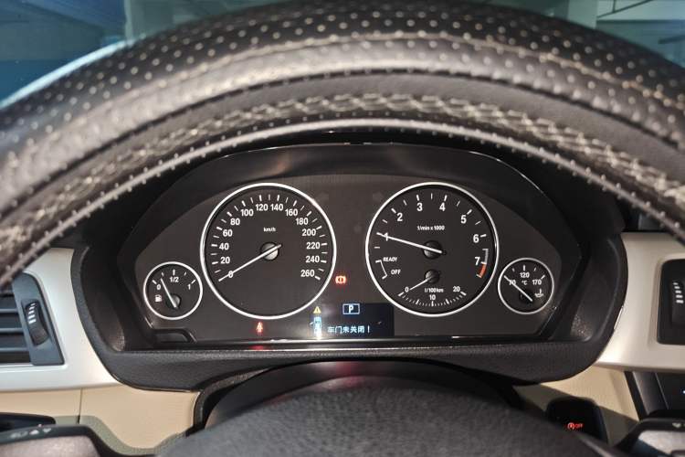 Used BMW 3 Series 2013 320Li Fashion Model
