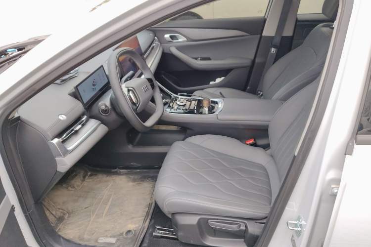 Used Geely Galaxy A7 2025 Model EM-i 70km Luxury Edition