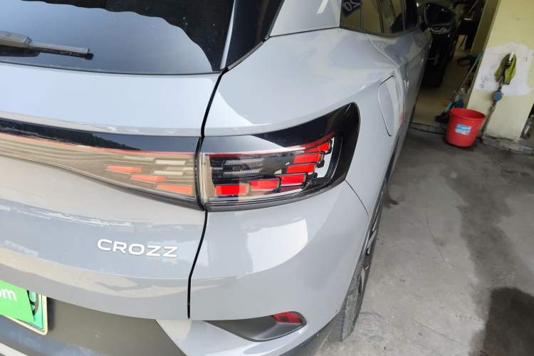 Used Volkswagen ID.4 CROZZ 2022 Long-Range PRO Edition Exterior 3