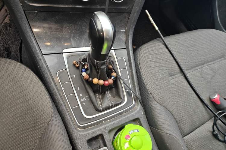 Used Volkswagen Golf 2017 1.6L Automatic Comfort Million-Vehicle Anniversary Edition