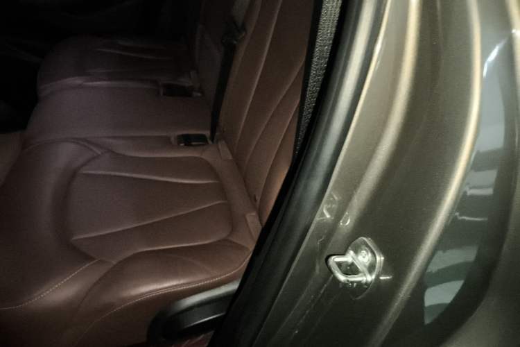 Used Buick Envision 2017 28T All-Wheel-Drive Versatile Sport Flagship Edition