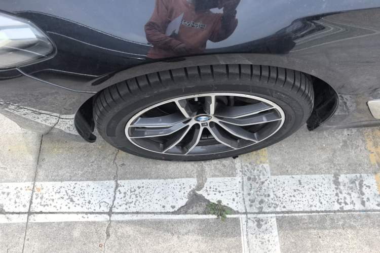 Used BMW 5 Series 2022 Restyled 525Li M Sport Package Left Front Wheel Hub