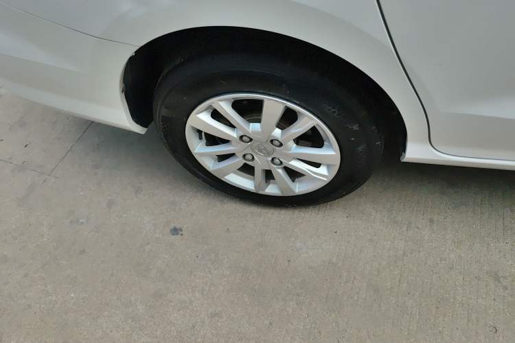 Used Baojun 360 2019 1.5L CVT Elite Version China VI Right Rear Wheel Hub