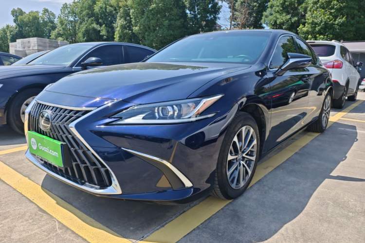 Used Lexus ES 2023 200 Excellence Edition