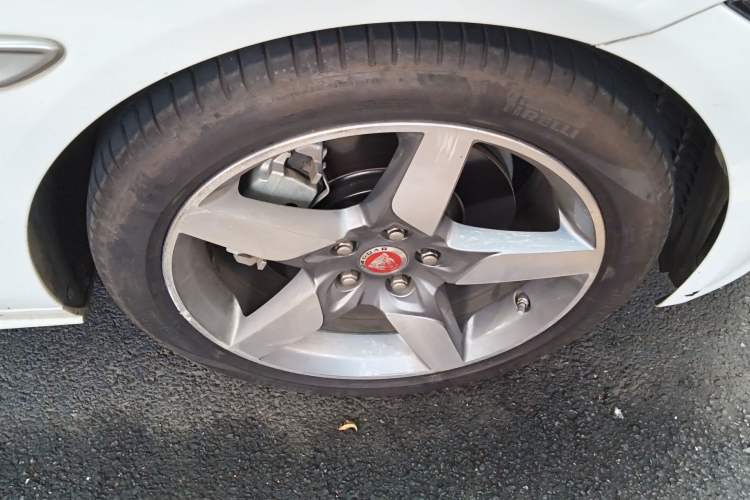 Used Jaguar XE 2018 2.0T 200 PS Two-Wheel-Drive R-Sport Sport Edition