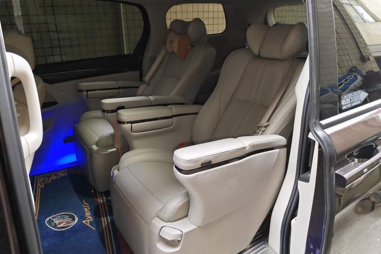 Used Buick GL8 2021 ES Landtrek 653T Comfort Edition
