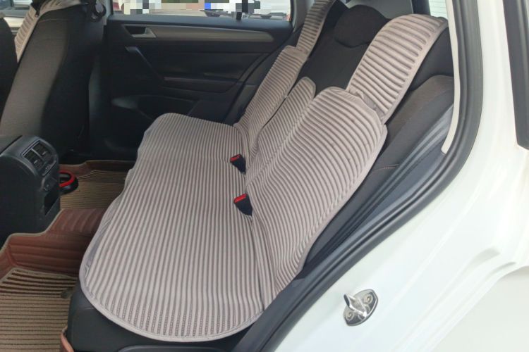 Used Volkswagen Golf Sportsvan 2016 1.6L Automatic Comfort Model Left Rear Seat