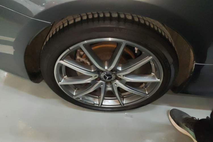 Used Mercedes-Benz E-Class 2021 Facelift E 260 Coupe Exterior 5