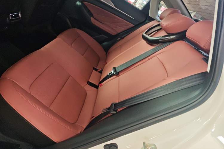 Used CHANGAN Eado 2025 PLUS 1.4T Dual-Clutch High-Energy Version
