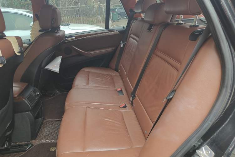 Used BMW X5 2011 xDrive35i Leading Model