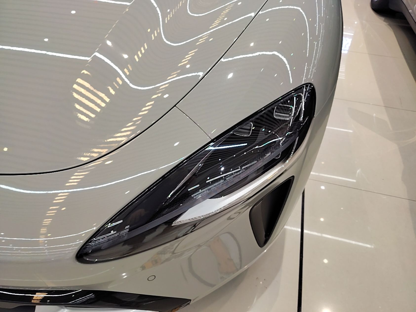 Xiaomi Auto SU7 2024 Rear-Drive Long-Range Intelligent Driving Version — снимка 8