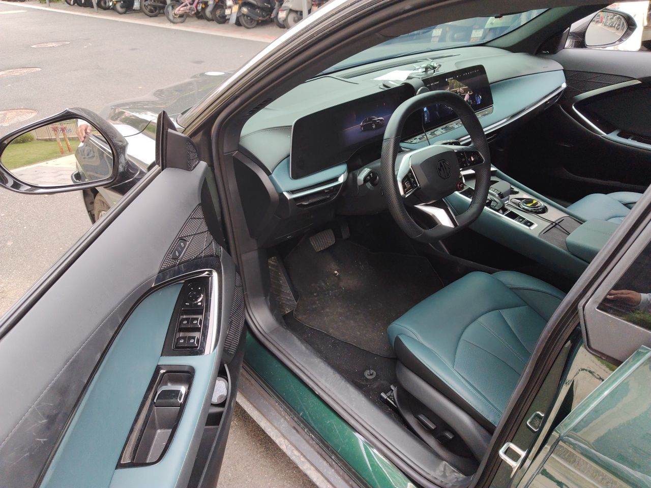 MG 7 2025 2.0T 405 AT Luxury Edition — снимка 16