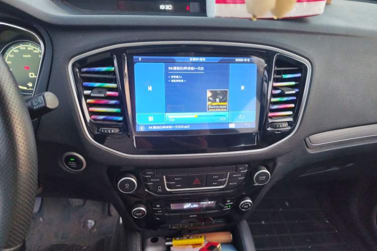 Used Geely Auto Vision X6 2016 1.8L Manual Luxury Model
