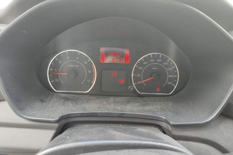 Used Wuling Hongguang V 2019 1.5L Jingqu Version China VI LAR Instrument Cluster