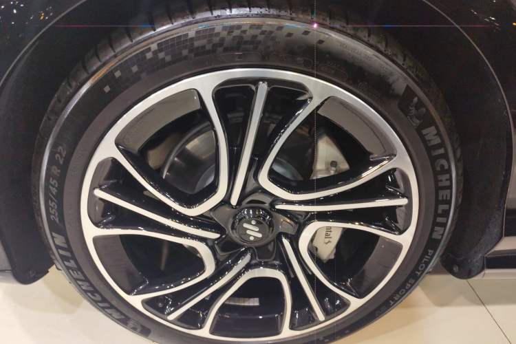 Used IM LS7 2025 New Edition Ultra
