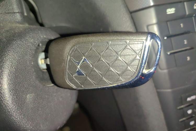 Used DS 5LS 2015 1.6T Elegant Edition THP160
