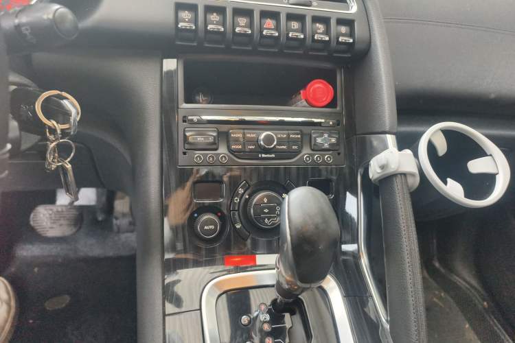 Used Peugeot 3008 2013 1.6THP Automatic Prestige Edition
