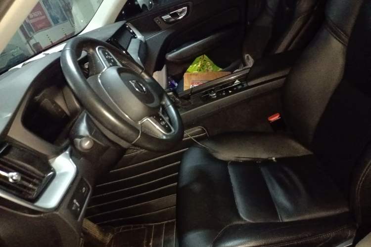 Used Volvo XC60 2018 T5 4x4 Zhiyi Edition