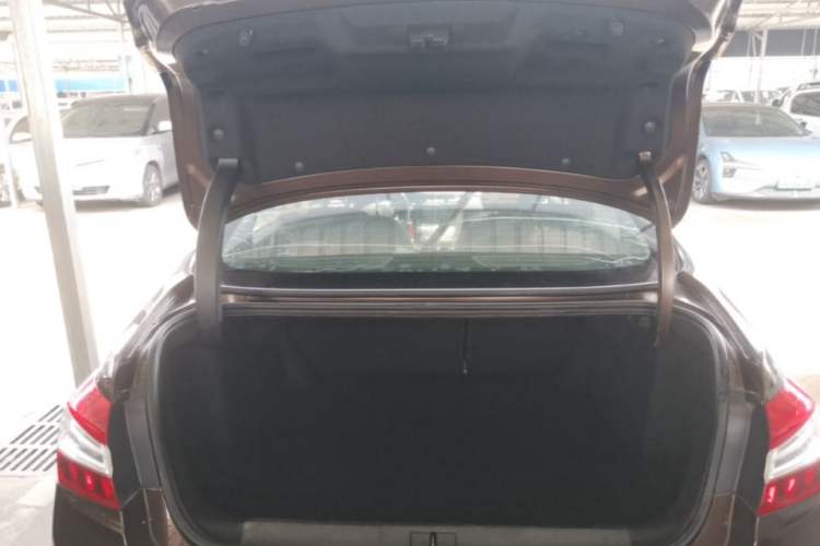 Used Peugeot 408 2014 1.8L Automatic Luxury Edition
