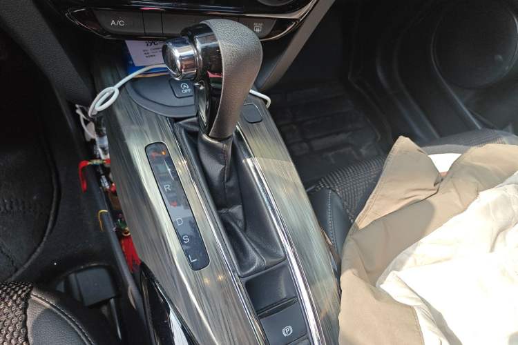 Used Honda XR-V 2015 1.8L EXi CVT Comfort Version Gear Lever