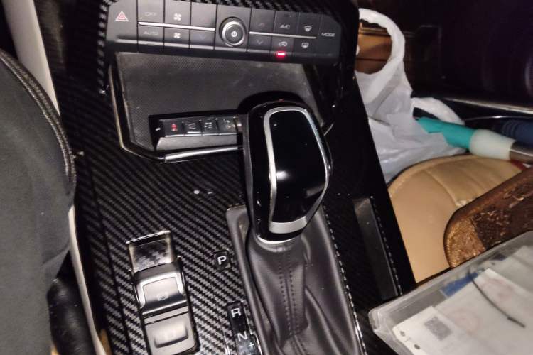 Used Wey VV7 2017 2.0T Flagship Model
