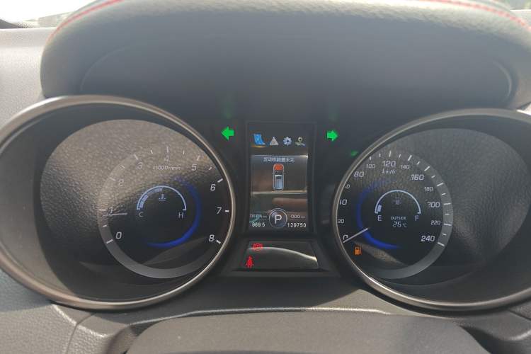 Used CHANGAN CS75 2017 Shangkui Edition 1.5T Automatic Fengyue Model Instrument Cluster