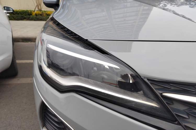 Used Buick Verano 2018 Hatchback GS 20T Dual-Clutch Leading Model
