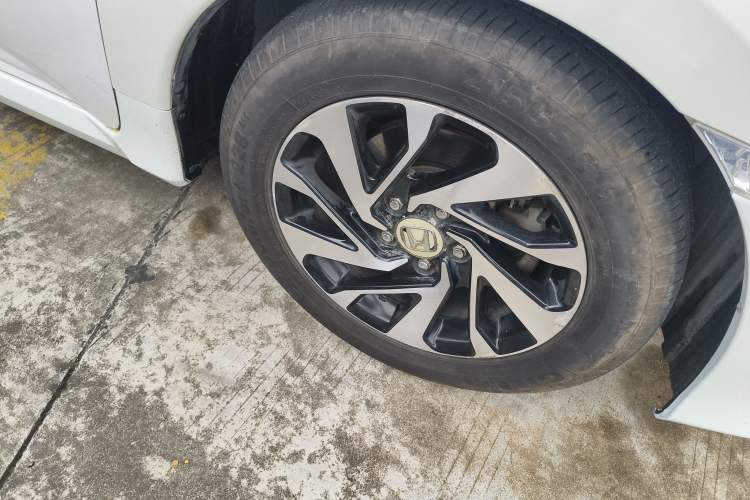 Used Honda Civic 2016 220TURBO CVT Luxury Edition
